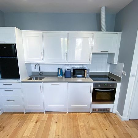 2 Bedroom Flat - 2 Bath - 15 Min Camden Town 런던 외부 사진